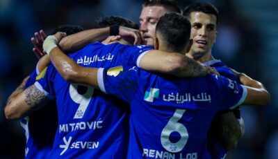 الهلال يبحث عن استعادة توازنه أمام الشباب في الدوري السعودي