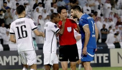 ياسر القحطاني يهاجم حكم مباراة الهلال والسد