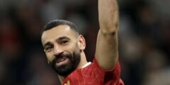 محمد صلاح يجدد عقده مع ليفربول حتى 2028