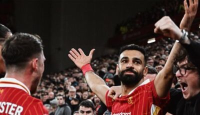 محمد صلاح يؤكد موافقته على تجديد عقده مع ليفربول بصورة جديدة