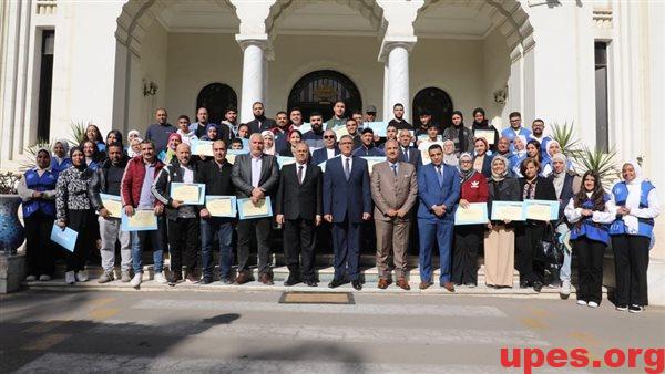 محافظ الجيزة يكرم 36 لاعبًا من الحاصلين على المراكز الأولى في البطولات الجمهورية والدولية