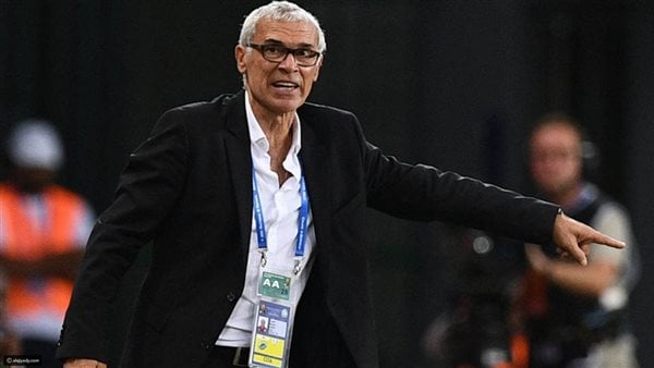 موقف هيكتور كوبر من التعاقد مع الزمالك خلفًا لجوزيه جوميز