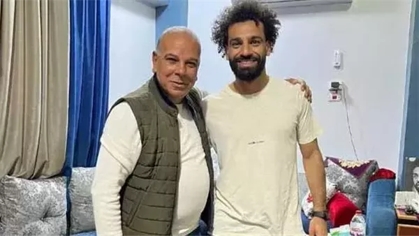 والد محمد صلاح: لا أعلم شيئا عن الفيديو المتداول بشأن انتقاله للهلال.. والقرار بيده