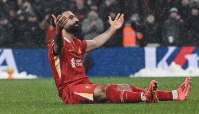 محمد صلاح الأبرز لحصد جائزة الكرة الذهبية 2025