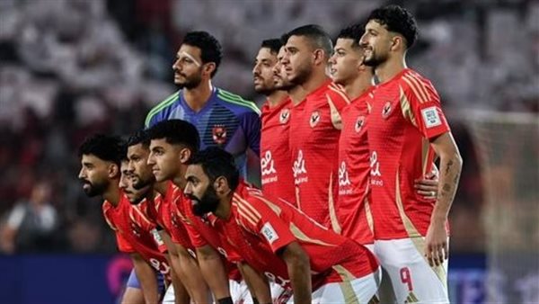 التعادل السلبي يحسم نتيجة الشوط الأول بين الأهلي وشباب بلوزداد بدوري الأبطال