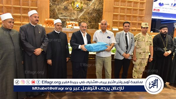 محافظ أسيوط في احتفالية “يوم الوفاء” ويكرم أسر الشهداء وقدامى المحاربين