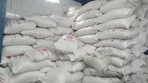 ضبط 3 أطنان ملح صناعي مجهول المصدر بشبرا الخيمة