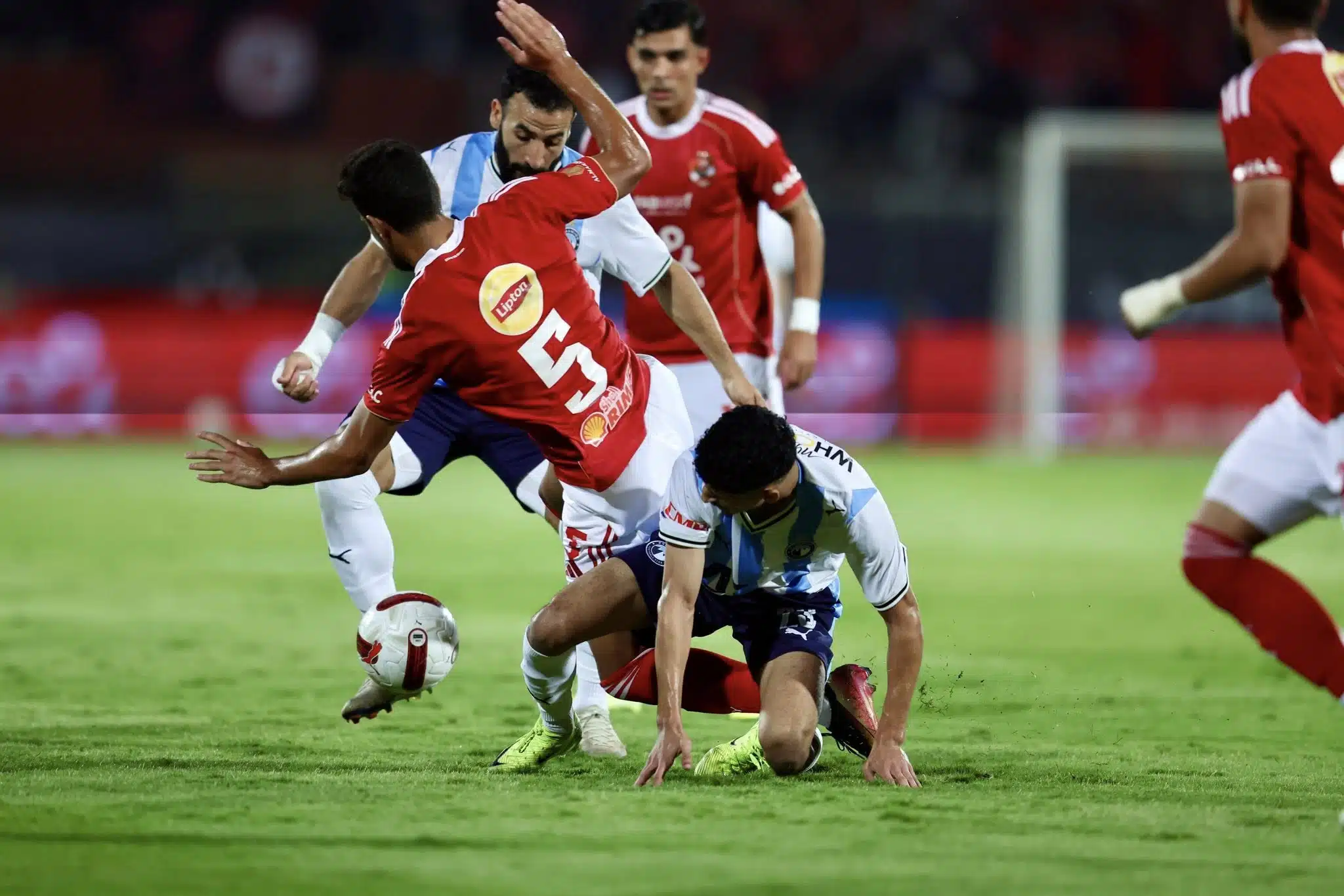 وجهة حمدي فتحي القادمة.. ورحيل كوكا وبديل جراديشار ولطمة لـ الأهلي في لقب الدوري