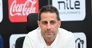 فيريرا يرفض مغادرة جروب واتساب اللاعبين رغم إبلاغه برحيله عن الزمالك