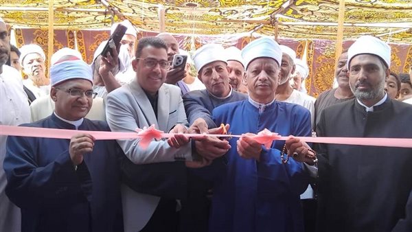 محافظ أسوان ينيب رئيس مدينة دراو ومدير الأوقاف لإفتتاح مسجد رياض الصالحين