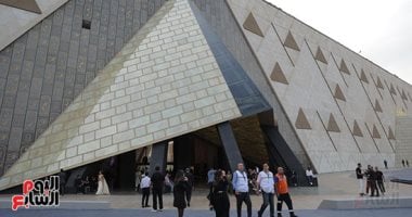 استعدادات مكثفة قبل افتتاح المتحف المصرى الكبير