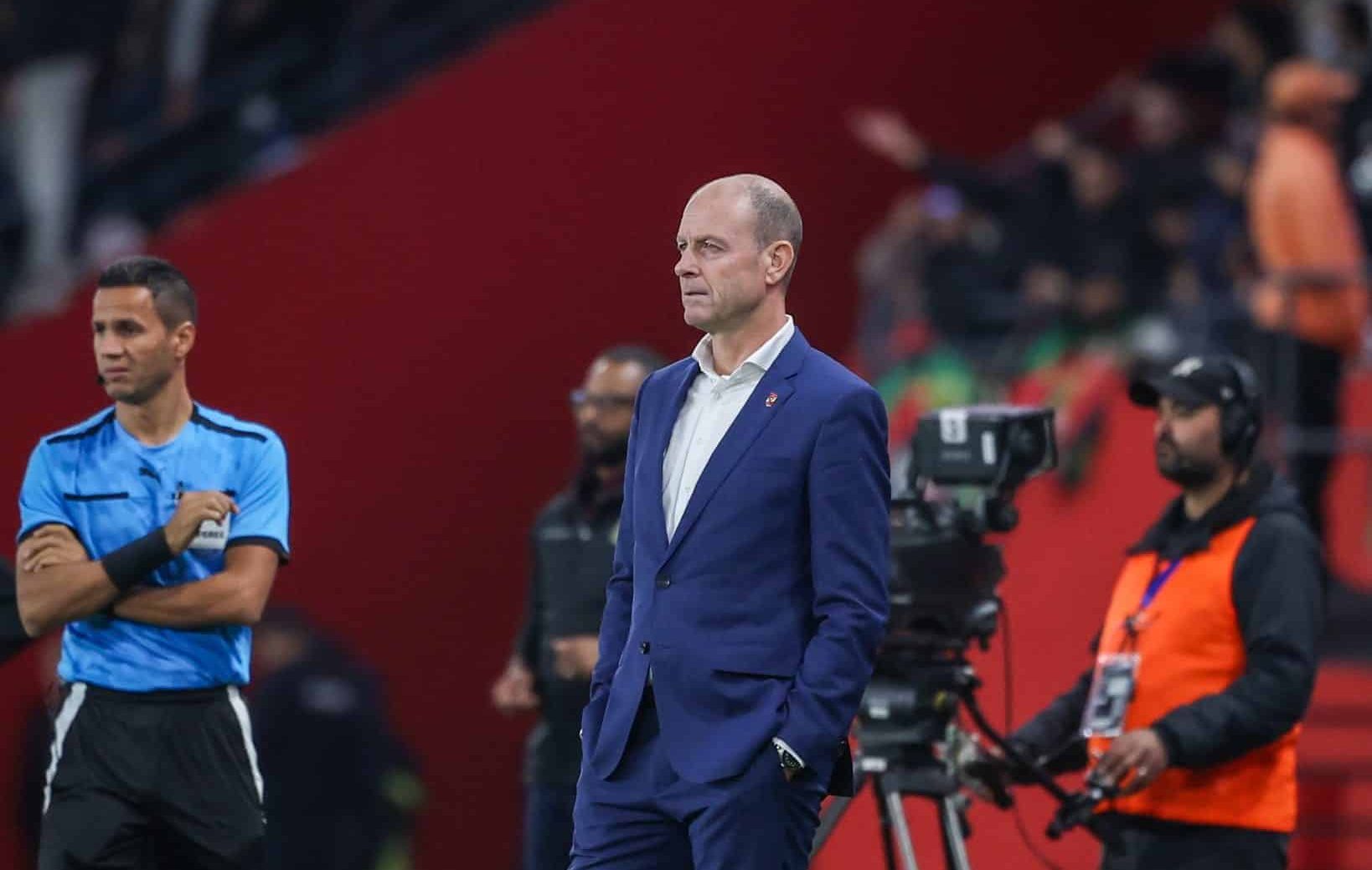 رحيل لاعب جديد عن الأهلي بفرمان توروب.. وطلب عاجل من الدنماركي