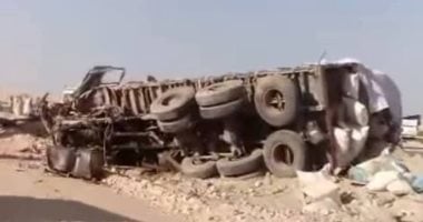 مصرع 3 أشخاص وإصابة 18 آخرين فى حادث تصادم بصحراوى وادى النطرون