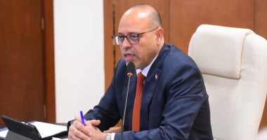 وزير العمل يصدر قرارا بشأن تحديد الإجازات الدينية للأخوة المسيحيين