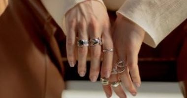 خبير طاقة يحذر: هذه الإكسسوارات تجذب التوتر وتخل بالتوازن النفسى