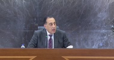 رئيس الوزراء: عدد السكان فى مصر يزيد بواقع 2 مليون نسمة كل عام