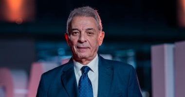 إلهام شاهين تطمئن الجمهور على صحة محمود حميدة: بخير ويغادر المستشفى اليوم