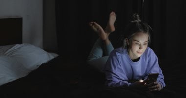 دراسة حديثة: جيل الألفية يفضل الارتباط عن بعد