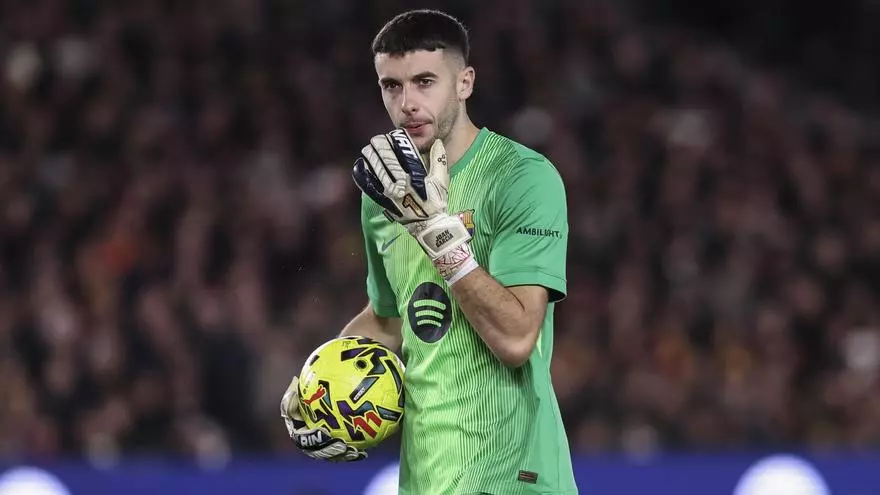 سؤال يحتاج للتوضيح .. من هو الحارس الأساسي لبرشلونة ؟ اتحاد: