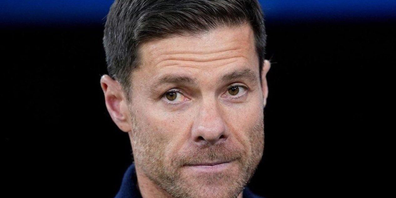 مدرب إشبيلية يدافع عن ألونسو اتحاد: