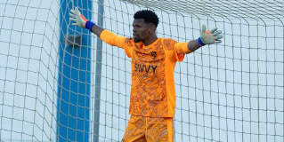 الربيعي يحمي عرين الهلال في 8 مباريات اتحاد: