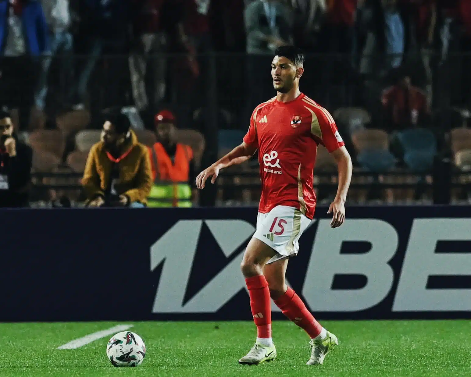 وجهة أشرف داري القادمة.. والأهلي يتحرك لضم 2 في مركز رأس الحربة