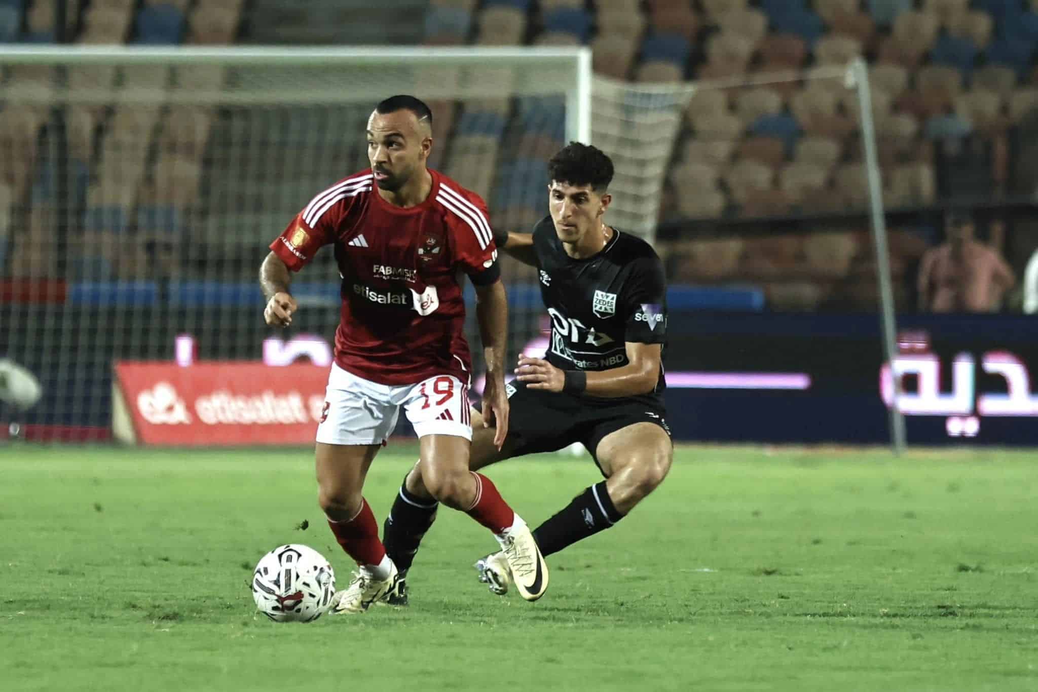 بعد رحيل أفشة في صفقة تبادلية.. الأهلي يضم نجم الدوري المصري