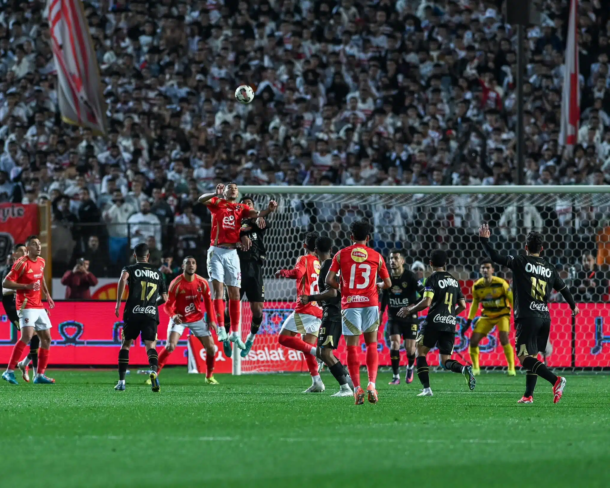 نجم الزمالك داخل الأهلي.. رد رسمي يفجر مفاجأة كبرى