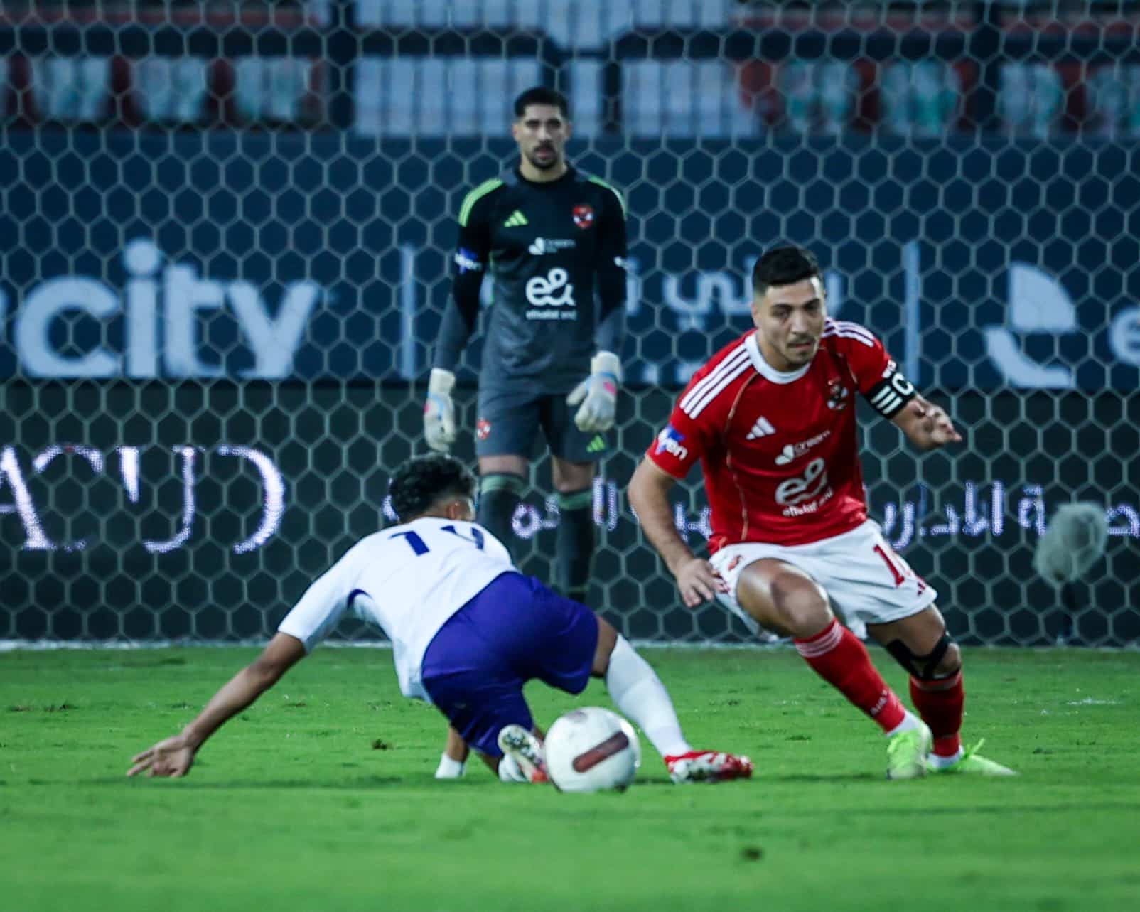 صدمة توروب.. الأهلي يودع كأس مصر بعد الخسارة أمام المصرية للاتصالات