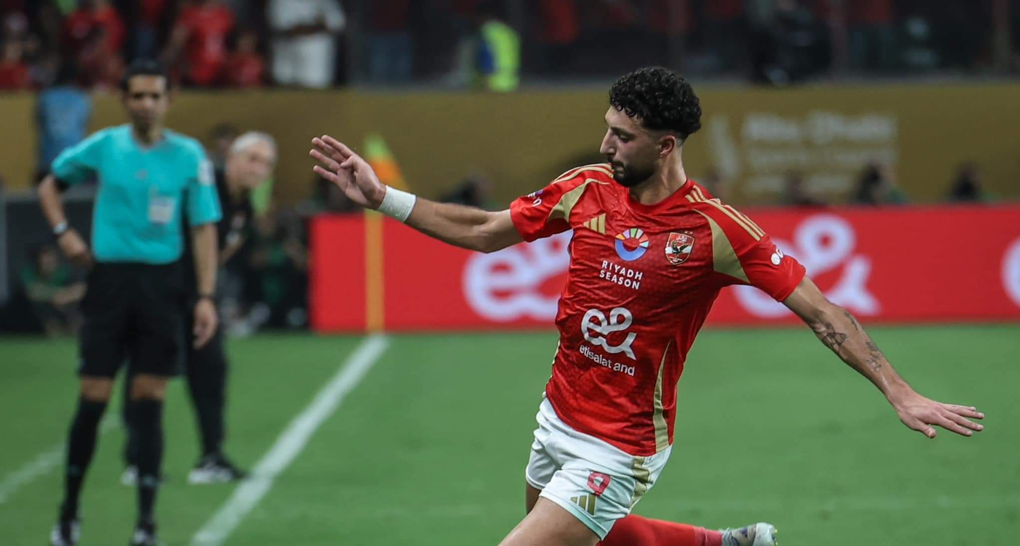 على طريقة وسام أبو علي.. الأهلي يقترب من التعاقد مع الغول العربي