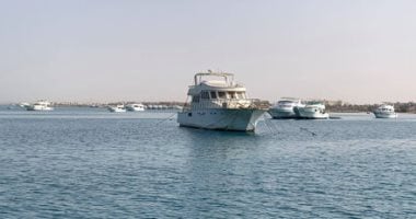 شحوط لنش سياحي بالقرب من سواحل حماطة جنوب البحر الأحمر دون إصابات