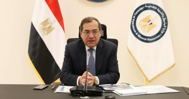 النائب طارق الملا يؤدي اليمين الدستورية في أولى جلسات النواب