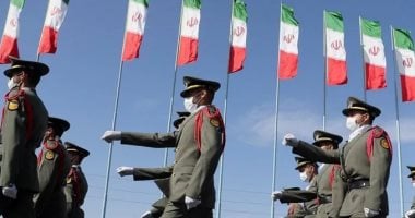 مقتل عنصر من الباسيج وإصابة 13 آخرين فى احتجاجات إيران