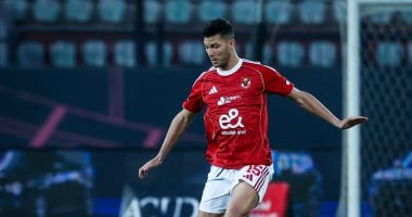 الأهلى يفتح خطوط اتصال مع وكلاء اللاعبين لمناقشة تسويق أشرف داري