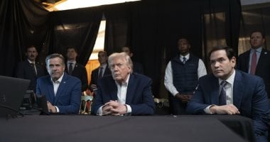 ترامب ينشر صورا له مع كبار المسئولين خلال متابعتهم عملية اعتقال مادورو