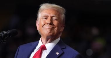 ترامب يوجه رسالة لـ«أحرار إيران»: استمروا بالاحتجاج واحفظوا أسماء القتلة