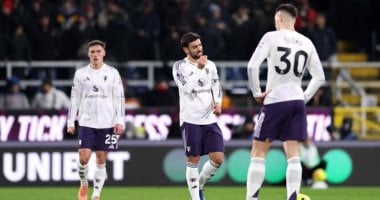 مانشستر يونايتد يتعثر أمام بيرنلى فى الدورى الإنجليزى