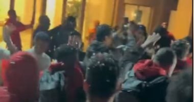 شاهد احتفالات لاعبى منتخب مصر بالفندق عقب الفوز على كوت ديفوار واستقبال خاص لهم