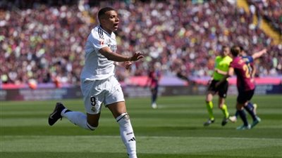 إتحاد الصحافيين: قبل كلاسيكو الجوهرة.. كيليان مبابي يرعب برشلونة بأرقام تاريخية