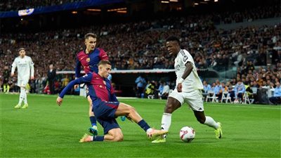 يلا شوووت لعبة الريال.. شاهد الآن البث المباشر لمباراة برشلونة ضد ريال مدريد في نهائي كأس السوبر الإسباني والقنوات الناقلة