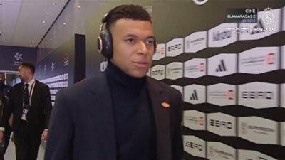 إتحاد الصحافيين: ريال مدريد ضد برشلونة.. فريق ريال مدريد يصل الجوهرة المشعة استعداداً لمواجهة برشلونة في نهائي كأس السوبر الإسباني