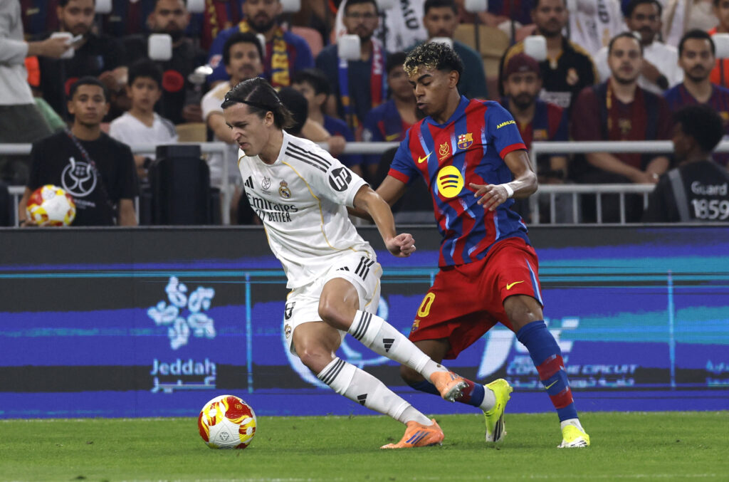 إتحاد الصحافيين: عاجل فيديو | مشادة كلامية بين فليك وألونسو في السوبر الإسباني – كورة بريك