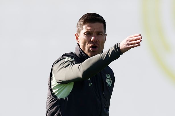 إتحاد الصحافيين: التشكيل الرسمي.. ألونسو يحشد أسلحة ريال مدريد ضد برشلونة في السوبر – كورة بريك