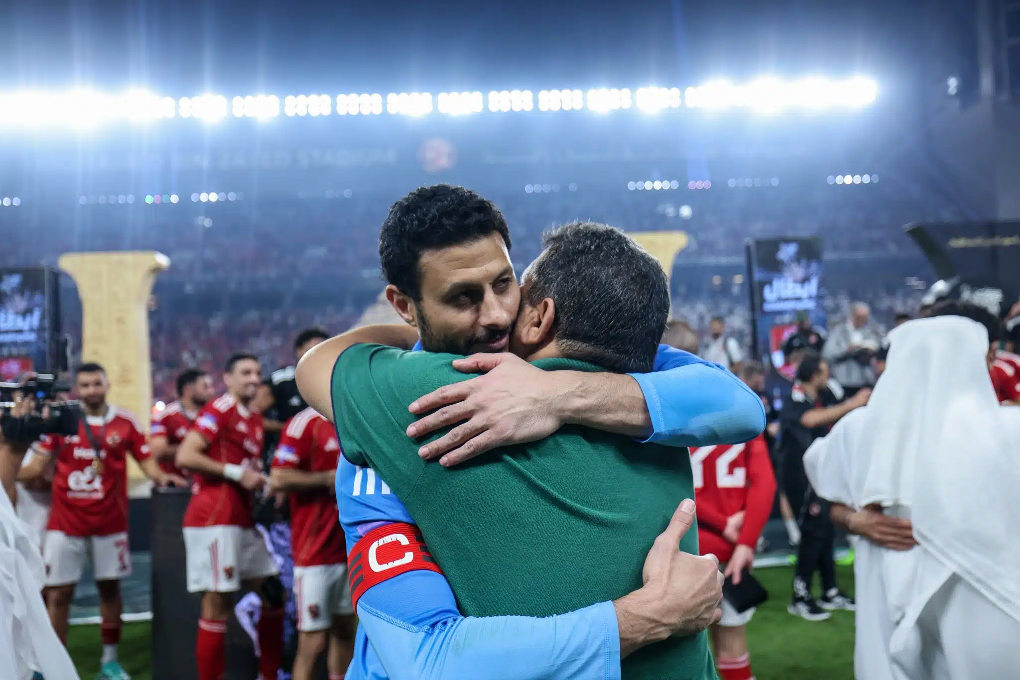 رحيل محمد الشناوي في يناير.. رد رسمي من داخل الأهلي