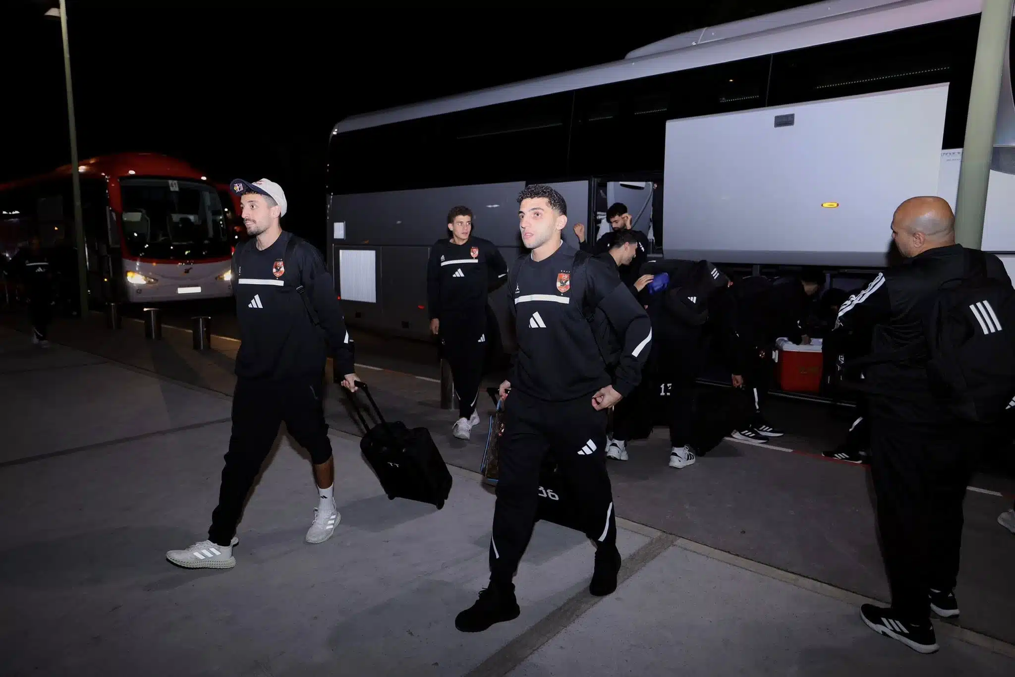 قرار مثير في الأهلي حول رحيل كوكا.. ومصير أفشة مع الاتحاد السكندري